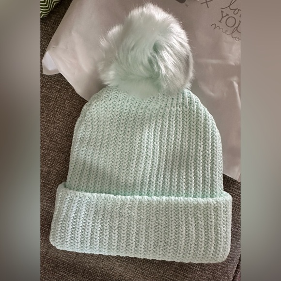 NWT Love Your Melon “The Child” Mandalorian adult beanie - Picture 8 of 8